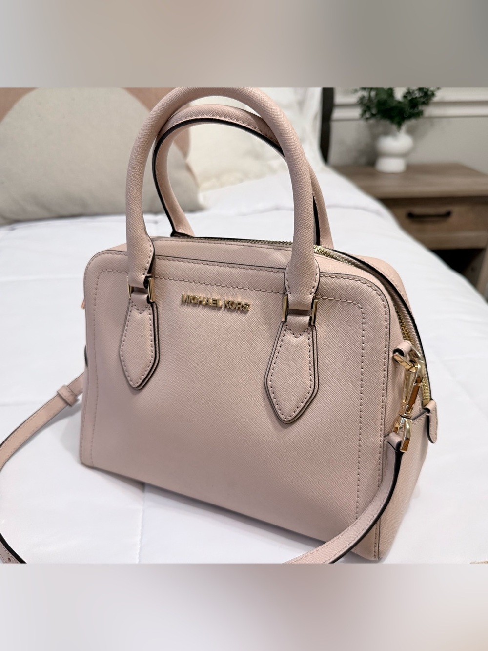 MICHAEL KORS AYDEN MD DOME SATCHEL HANDBAG